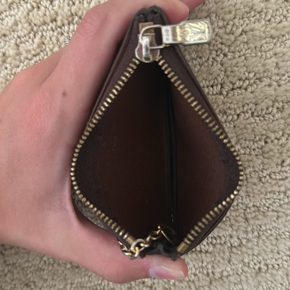 Authentic LV keypouch - Picture 4 of 4